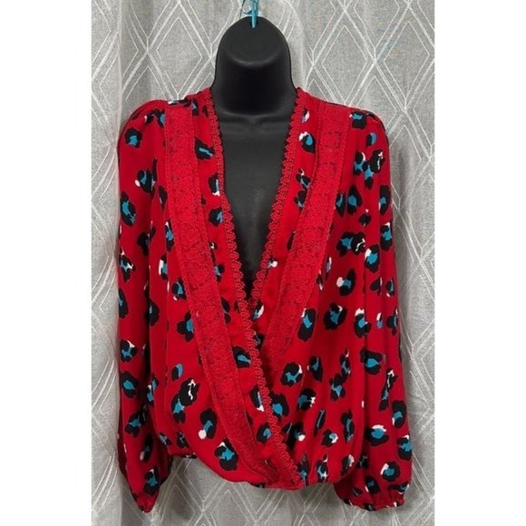 Red blouse wrap top tunic tee cheetah print - Picture 6 of 8